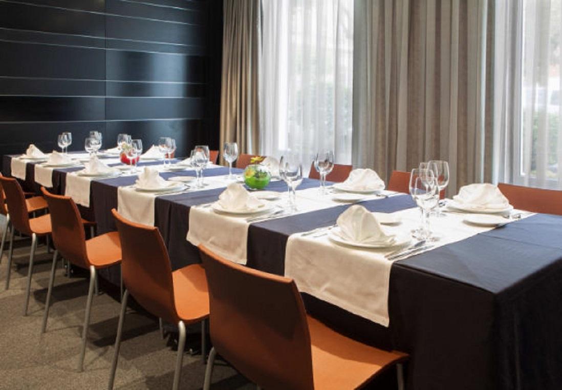 Ac Hotel Burgos By Marriott Экстерьер фото