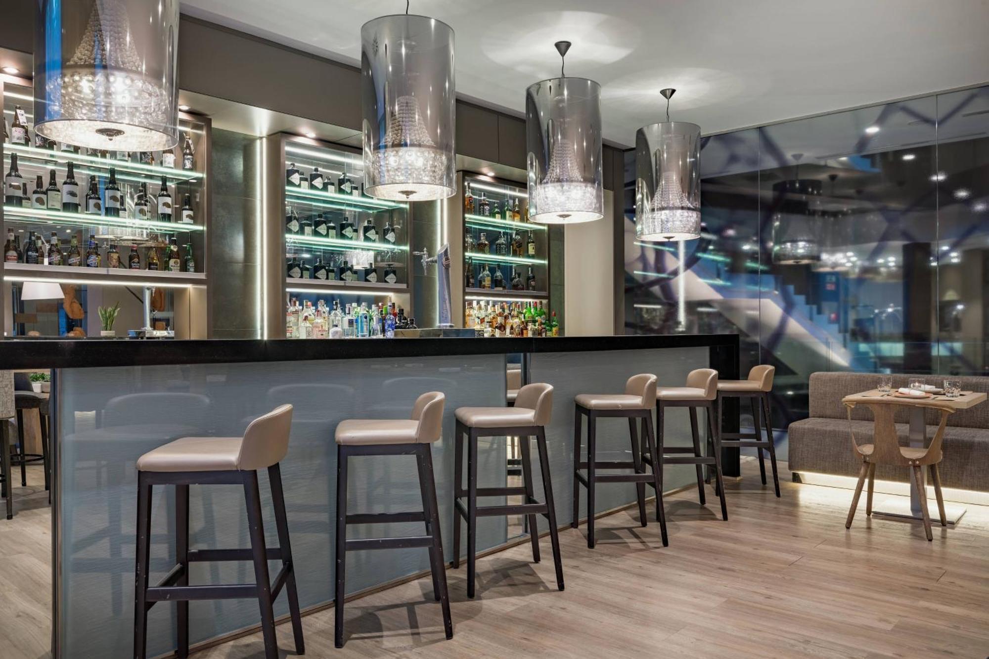 Ac Hotel Burgos By Marriott Экстерьер фото