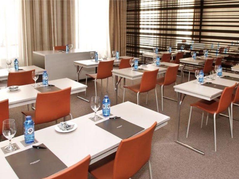 Ac Hotel Burgos By Marriott Бизнес фото